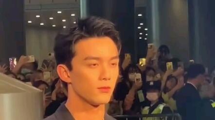 磊子连麦爆料明星视频在线观看,明星视频在线观看，揭秘娱乐圈幕后故事